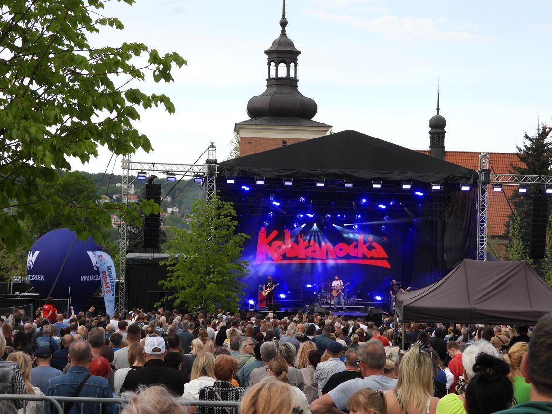 Enej, Kobranocka i Dawid Kwiatkowski na scenie we Włocławku