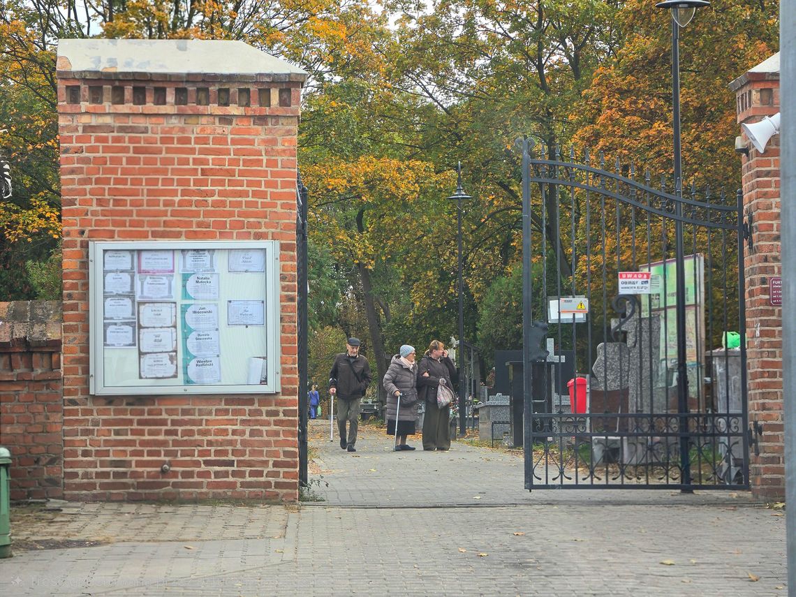 Godziny otwarcia cmentarzy w okresie Wszystkich Świętych 2026