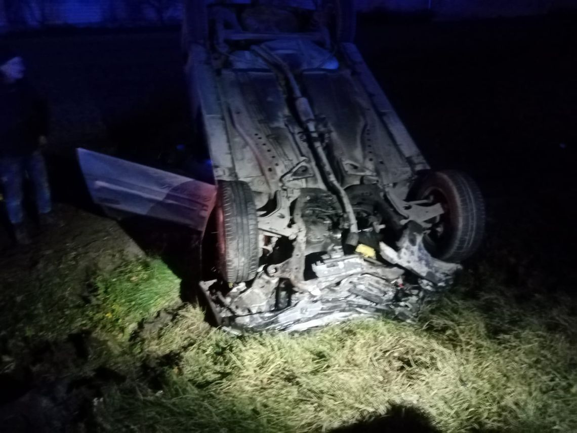 Groźnie wyglądający wypadek w regionie. Kierowca został przetransportowany do szpitala