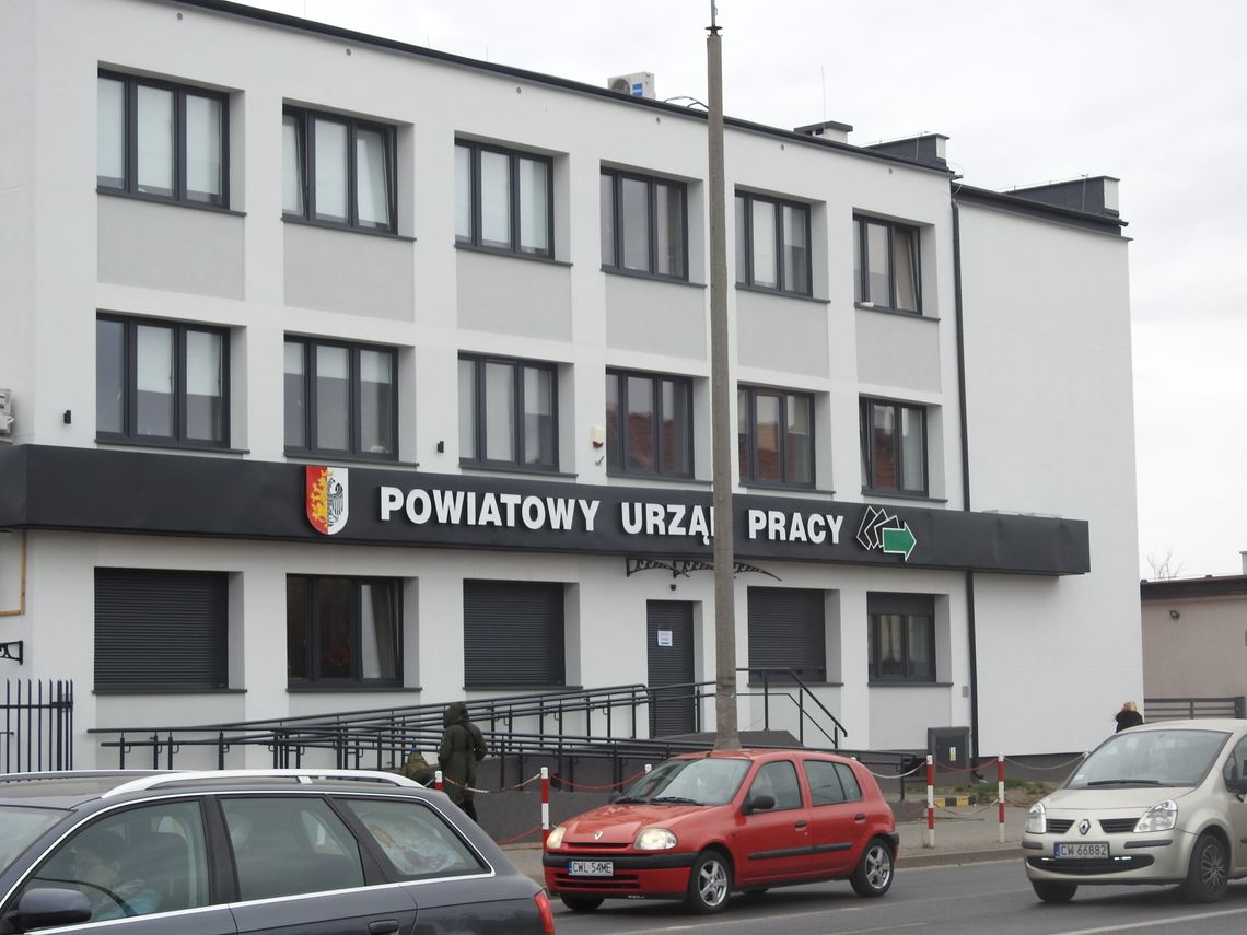 Ile Ukrainek znalazło zatrudnienie w naszym regionie? Ile jest obecnie zarejestrowanych w PUP? Opowiedziała o tym Anna Jackowska, dyrektor jednostki