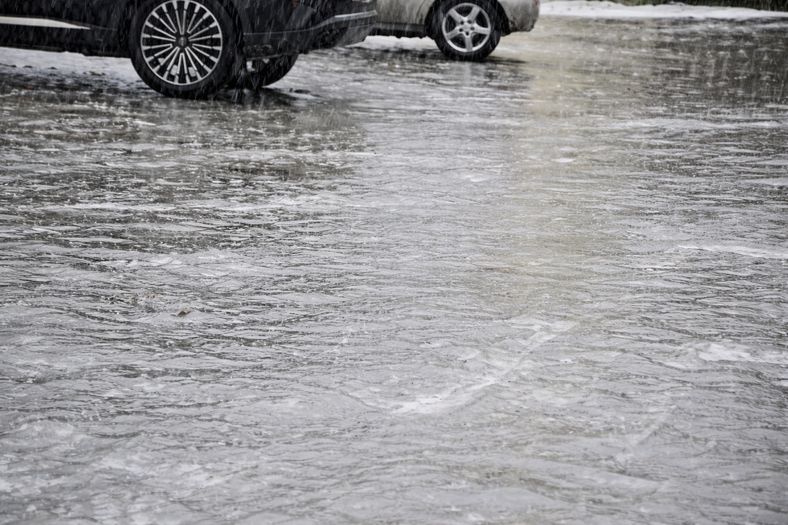 IMGW: Gołoledź uderzy ponownie. Czy czeka nas powtórka z pełnych SOR-ów?