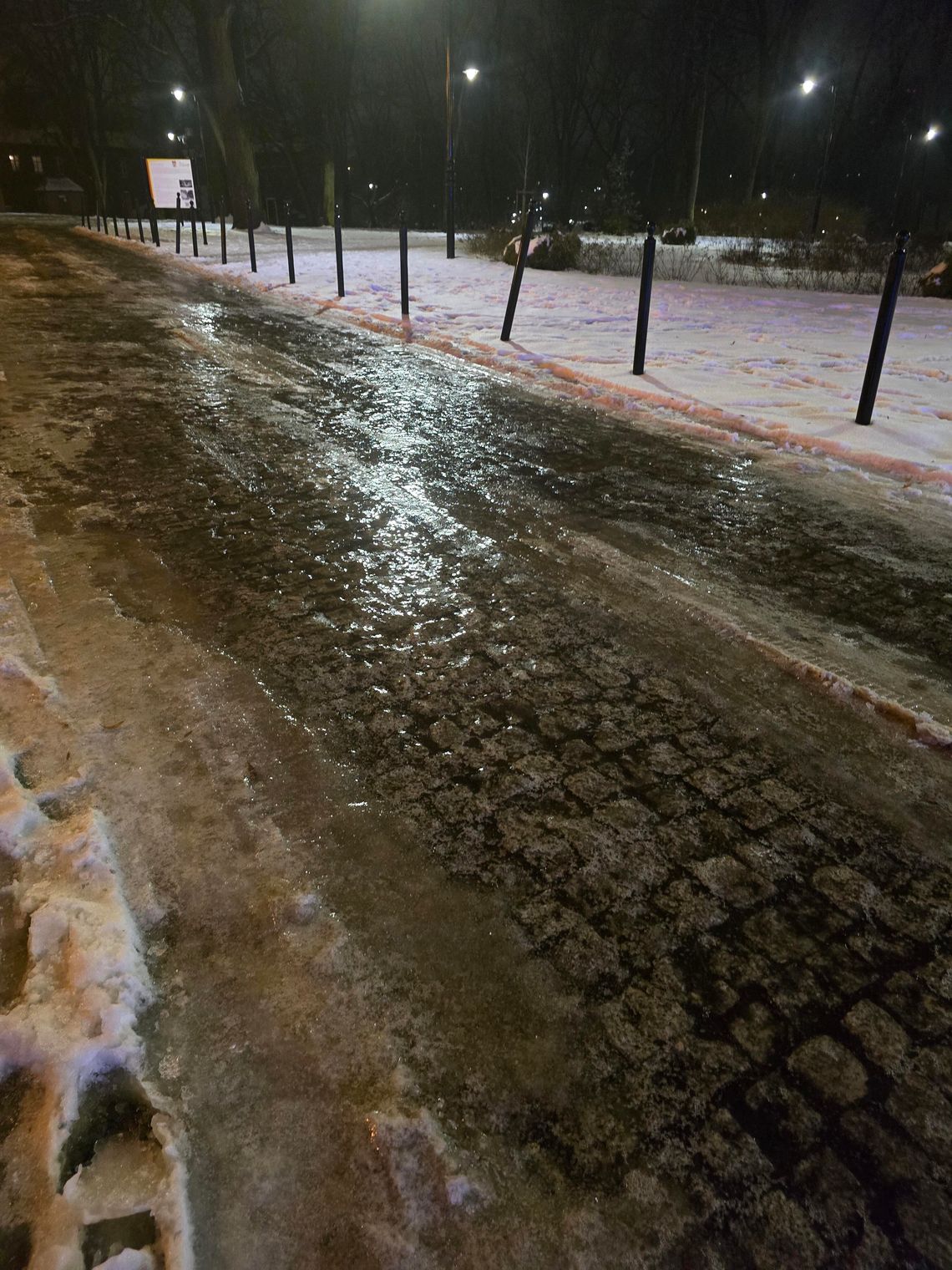 IMGW: ostrzeżenie przed opadami marznącymi w Kujawsko-Pomorskiem