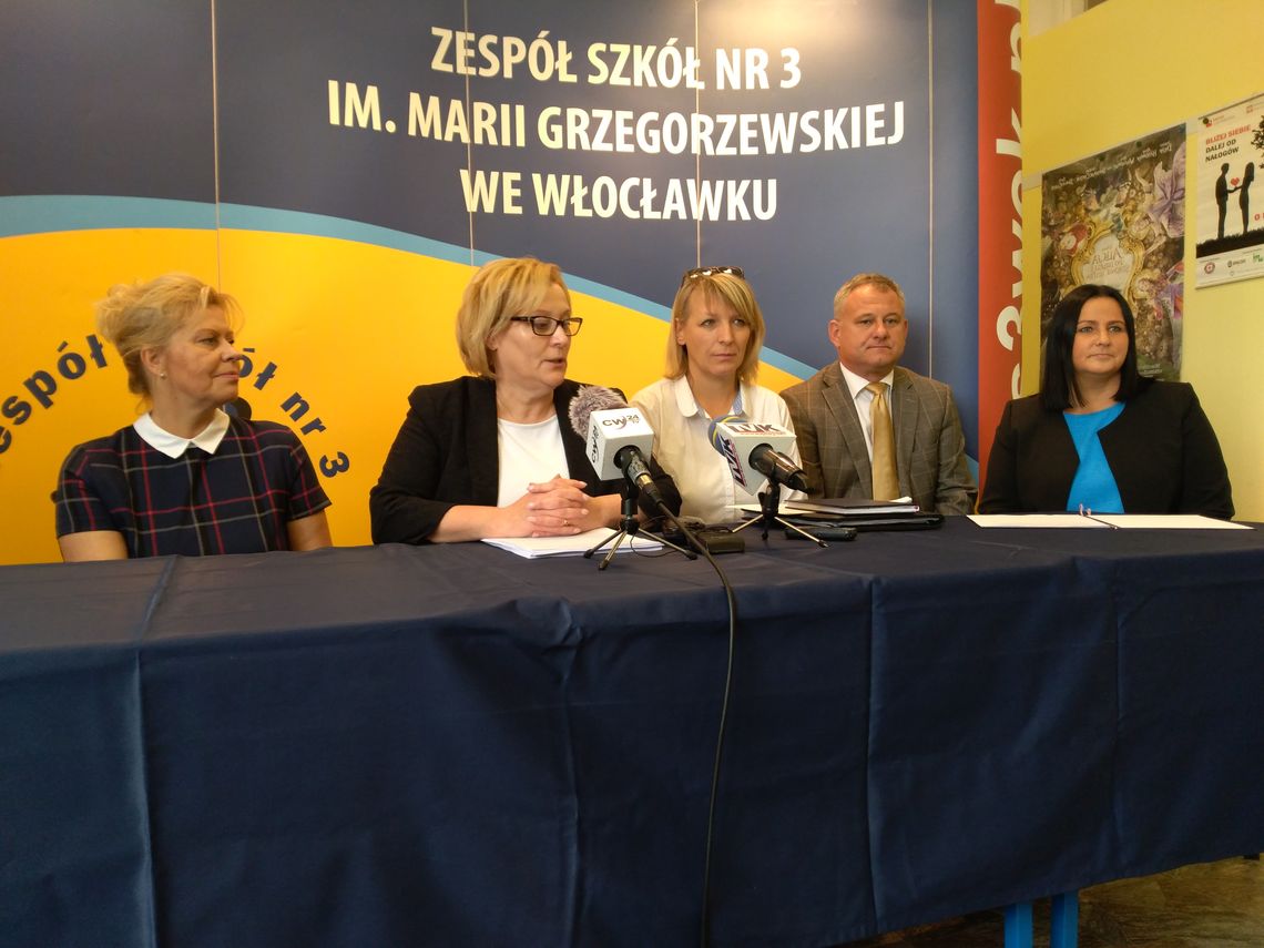Inauguracja projektu "Bez słów - wspieramy komunikację osób niemówiących w OSI Włocławek".