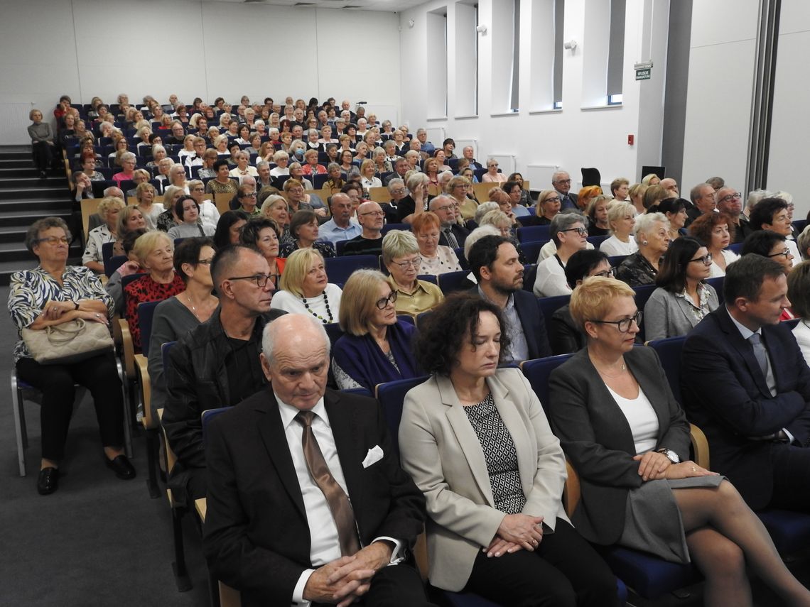 Inauguracja roku akademickiego w Medycznym Uniwersytecie Trzeciego Wieku