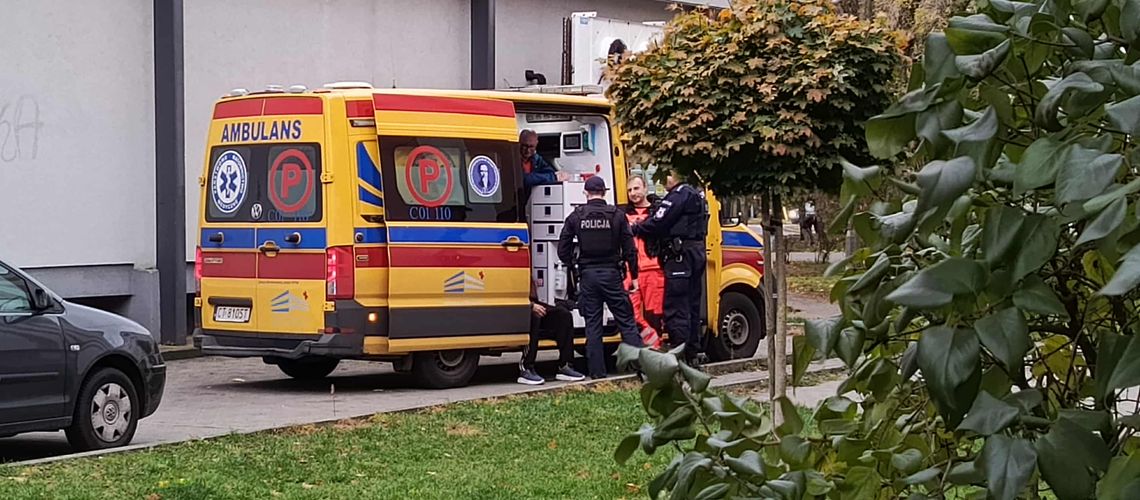 Interwencja przy ul. Wienieckiej. Mężczyzna z 3 promilami pod opieką służb