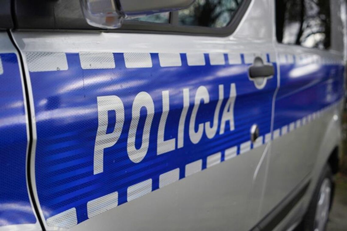 Pędził motocyklem z prędkością 120 km/h w terenie zabudowanym. Zapłaci 2000 zł, stracił "prawko"