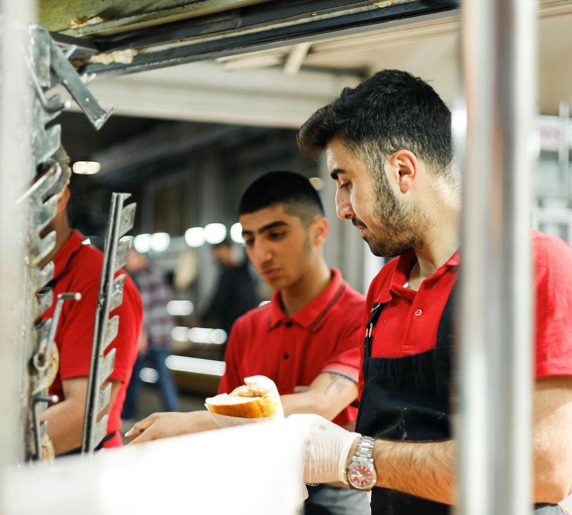 Już prawie co siódma jednoosobowa firma w Polsce jest w obcych rękach, głównie Ukraińców Już prawie co siódma jednoosobowa firma w Polsce jest w obcych rękach, głównie Ukraińców