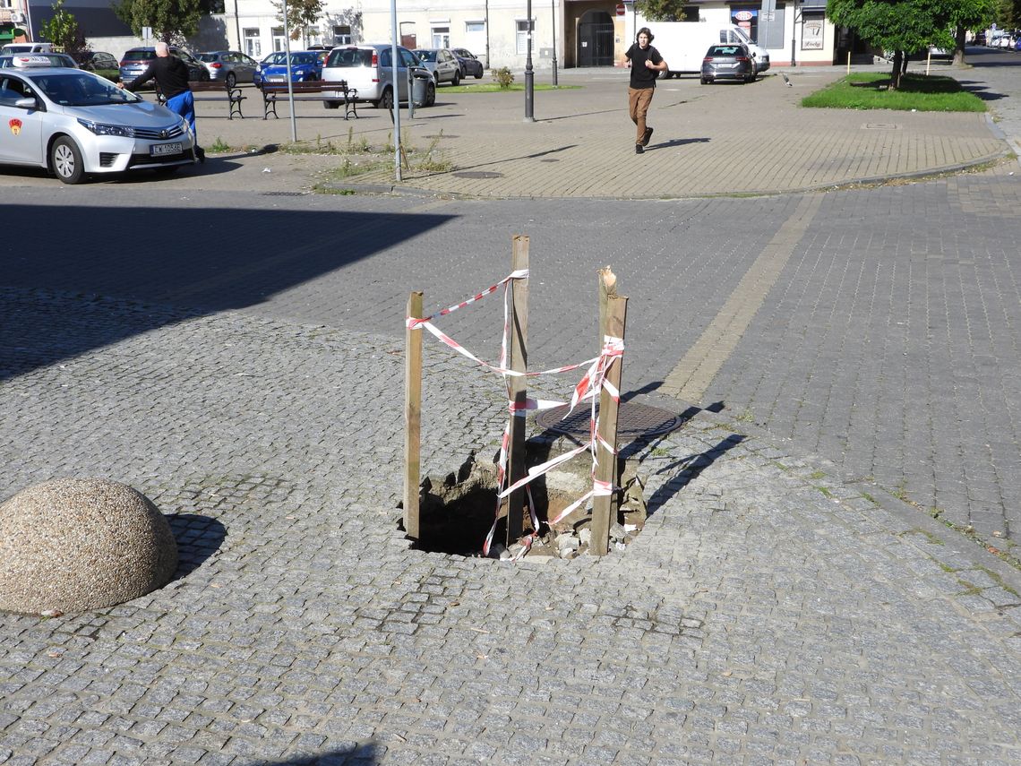 Kiedy dziura na Zielonym Rynku zostanie usunięta? Ratusz odpowiada
