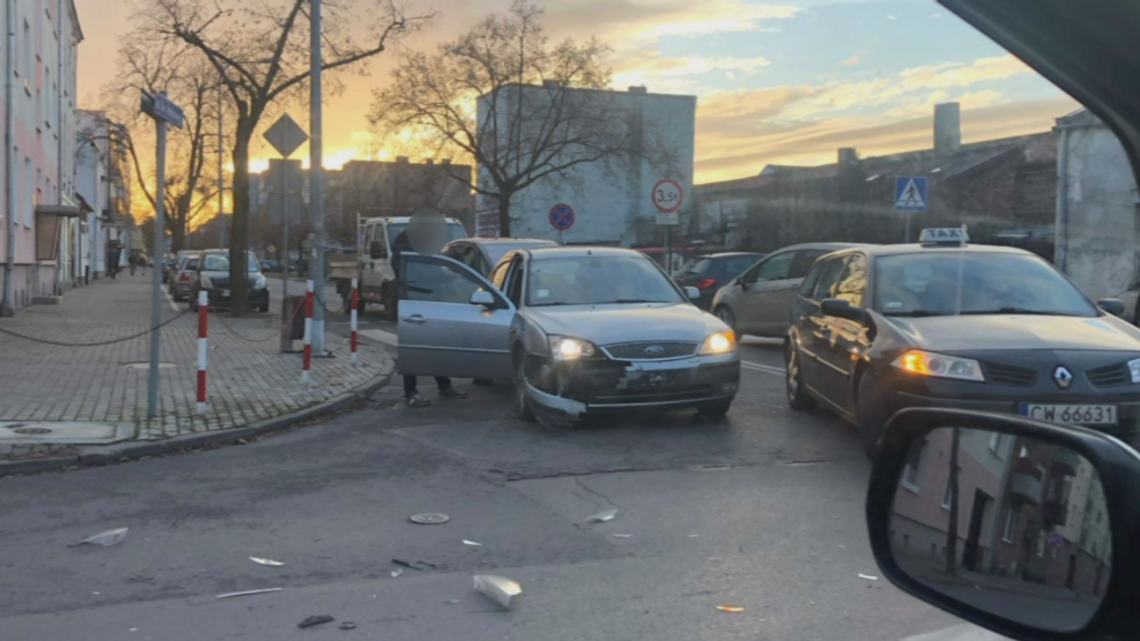Kolejna kolizja na skrzyżowaniu ulic Stodólnej i św. Antoniego