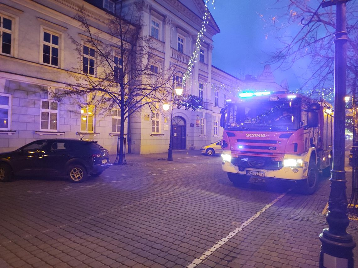 Kolejny alarm bombowy. Tym razem w Państwowej Akademii Nauk Stosowanych