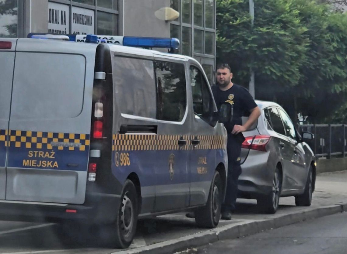 Kolejny kierowca ukarany na ul. Królewieckiej. Skończyło się mandatem Kolejny kierowca ukarany na ul. Królewieckiej. Skończyło się mandatem