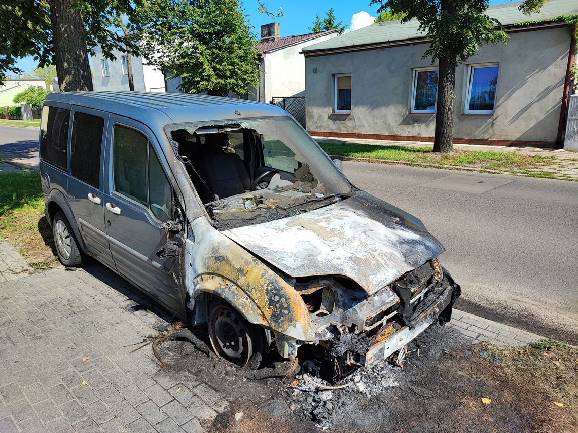 Kolejny pożar samochodu na osiedlu Południe. Prawdopodobnie doszło do podpalenia