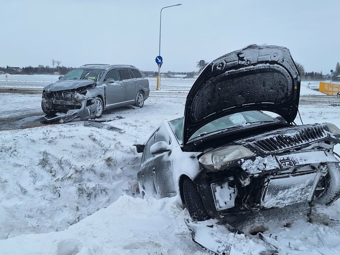 Kolizja na skrzyżowaniu obwodnicy Lubrańca z drogą na Parcele Kolizja na skrzyżowaniu obwodnicy Lubrańca z drogą na Parcele