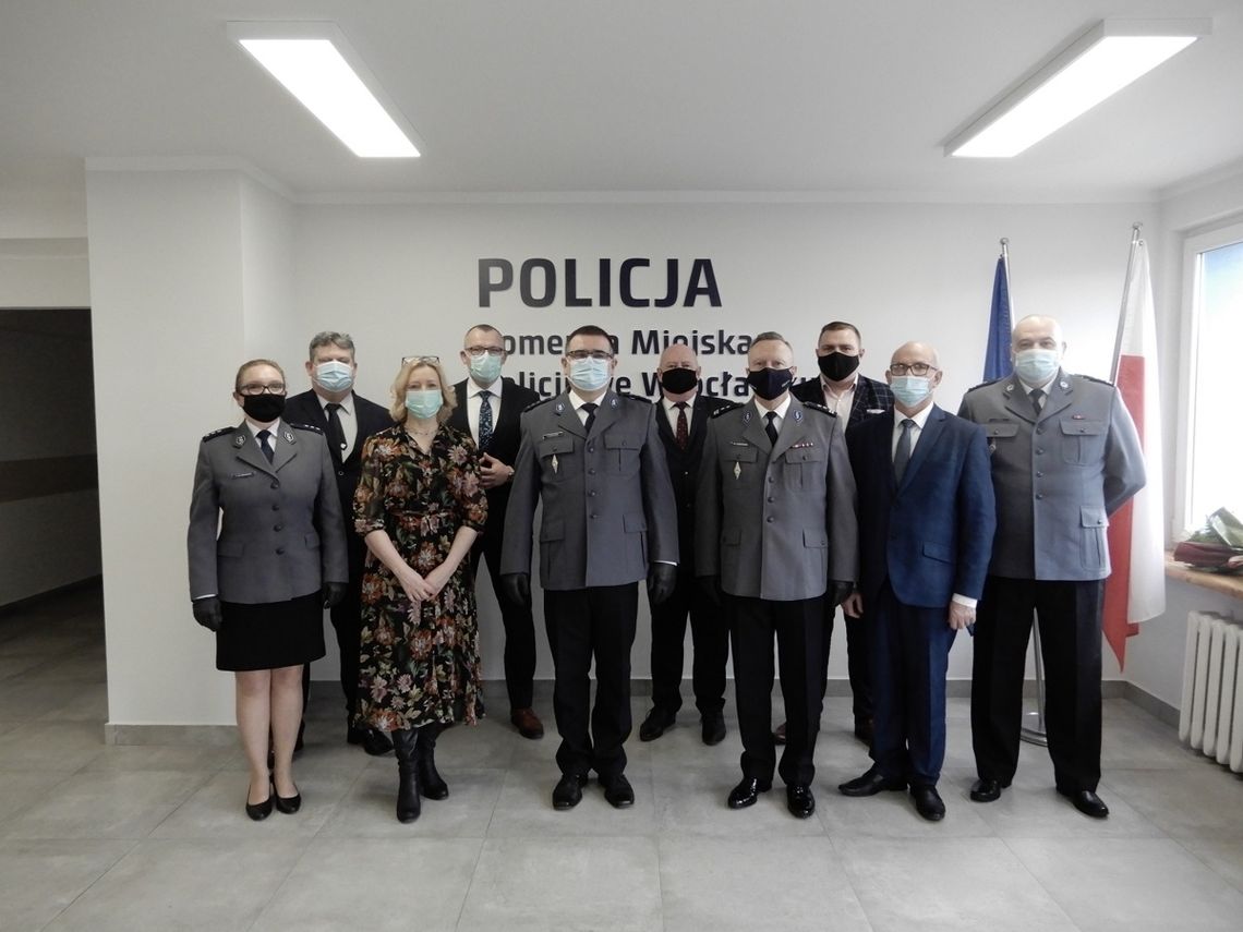 Komendant Komisariatu Policji w Brześciu Kujawskim pożegnał się z mundurem 