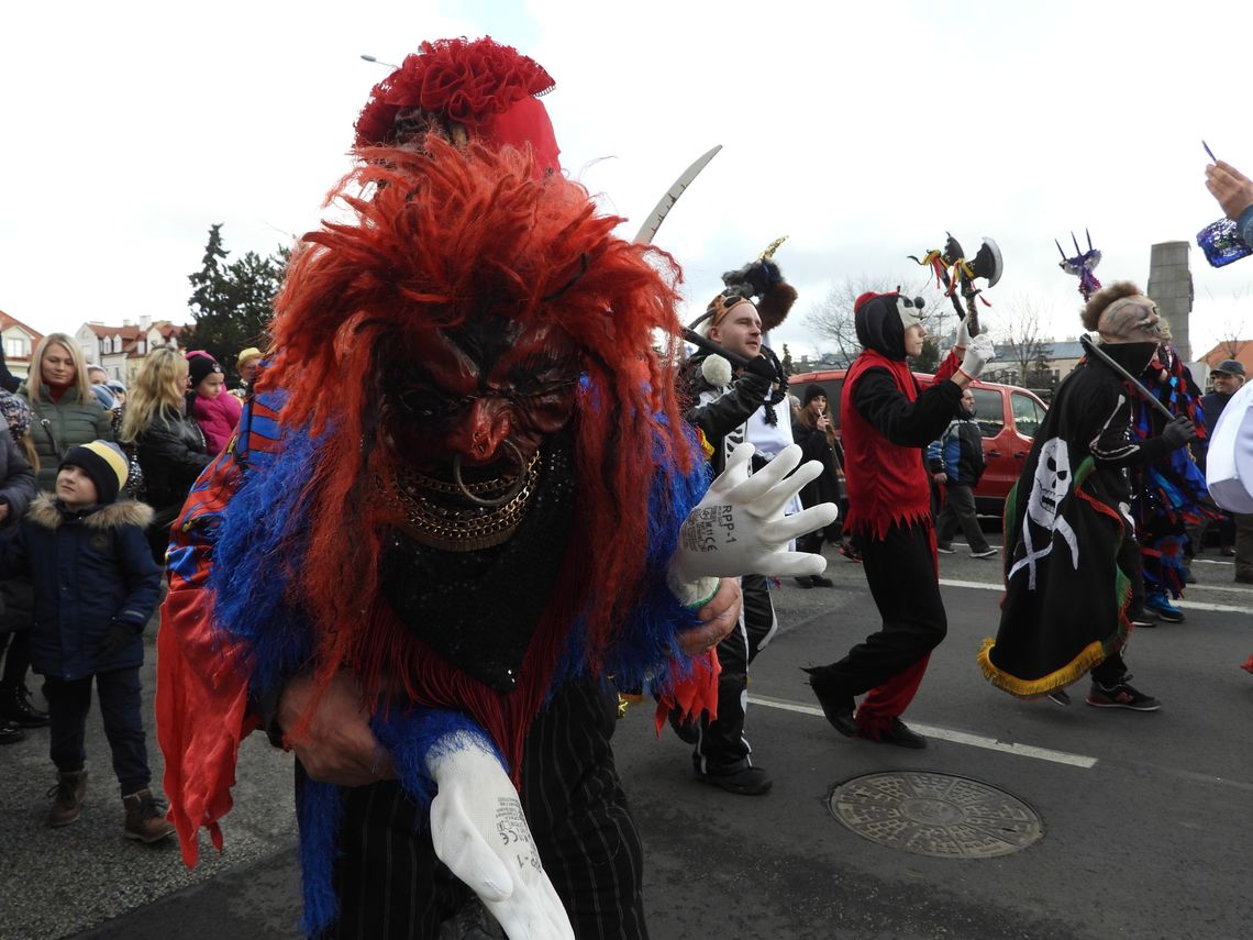 Korowód Grup Zapustnych przeszedł ulicami Włocławka Korowód Grup Zapustnych przeszedł ulicami Włocławka