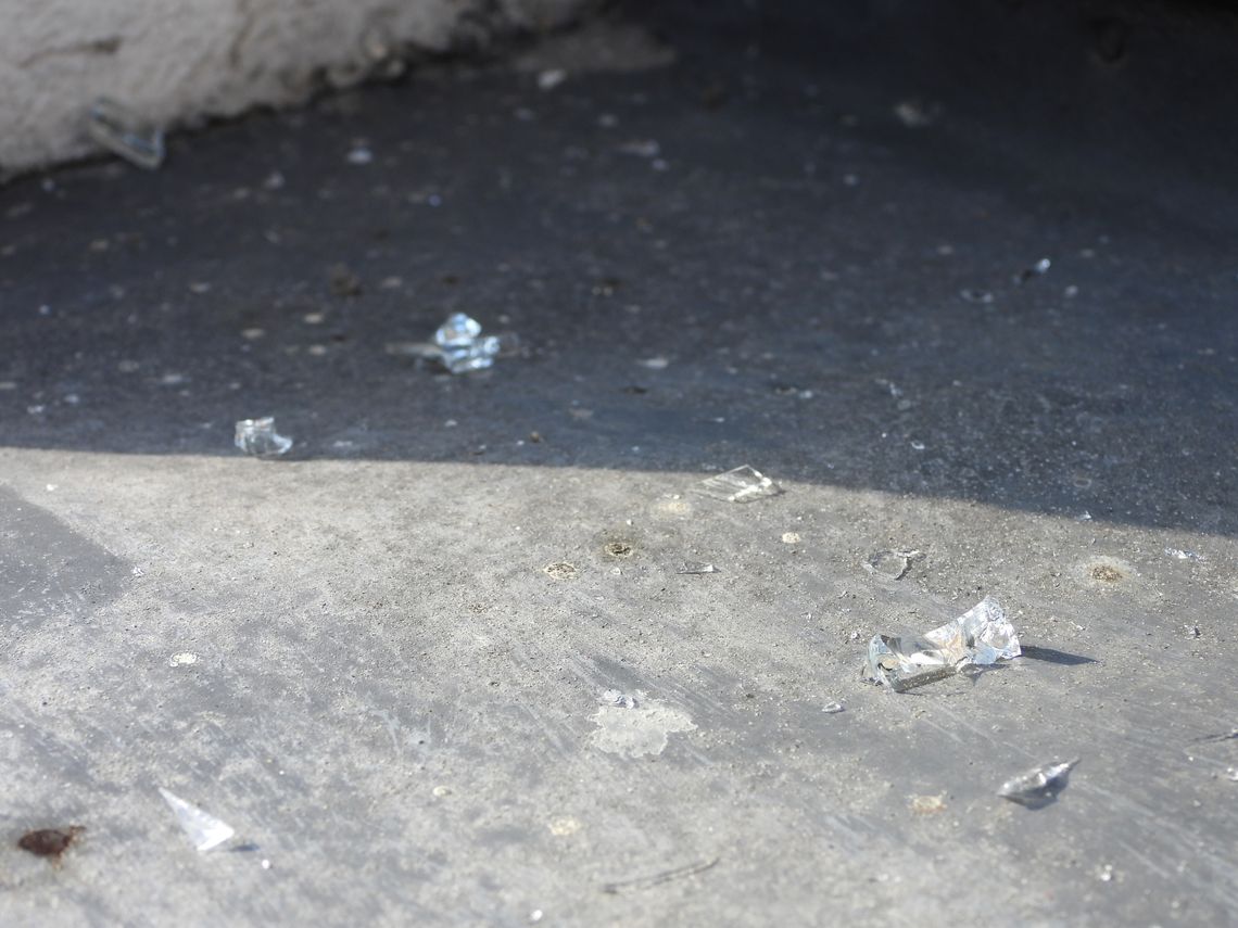 Kto nie lubi polityków PiS? Leca szyby w biurze parlamentarnym Kto nie lubi polityków PiS? Leca szyby w biurze parlamentarnym