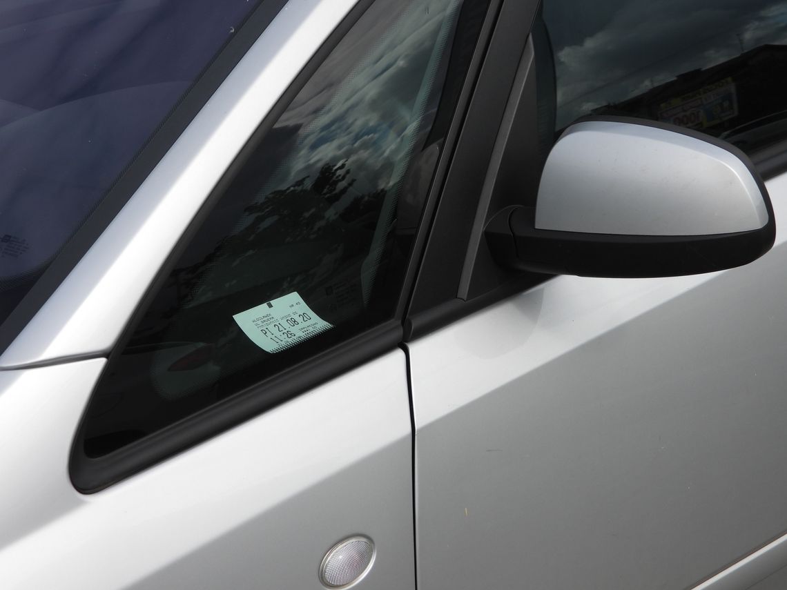List do redakcji: Przedsiębiorczy mężczyzna sprzedaje bilety parkingowe we Włocławku 