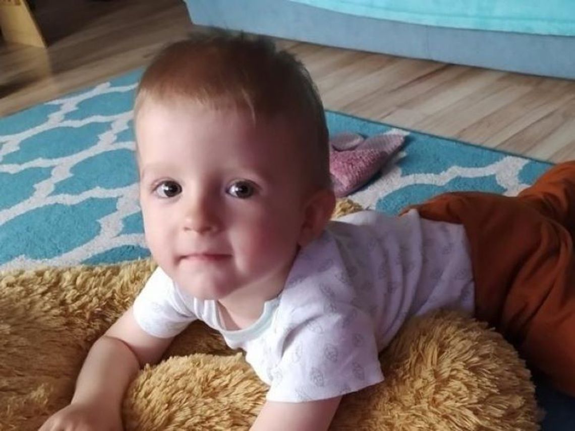 Mały Jaś z Włocławka ma dopiero 3 latka. Pomóżmy stanąć mu na nóżkach