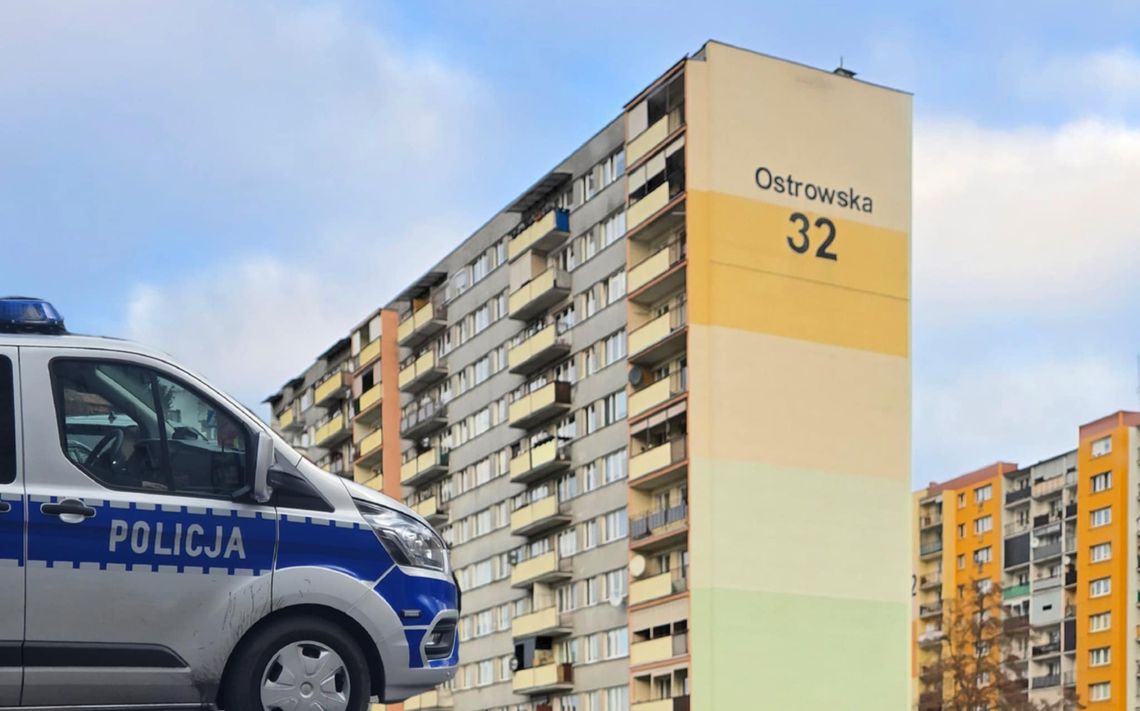 Mężczyzna w kryzysie emocjonalnym na balkonie na 8 piętrze. Interweniowały służby Mężczyzna w kryzysie emocjonalnym na balkonie na 8 piętrze. Interweniowały służby