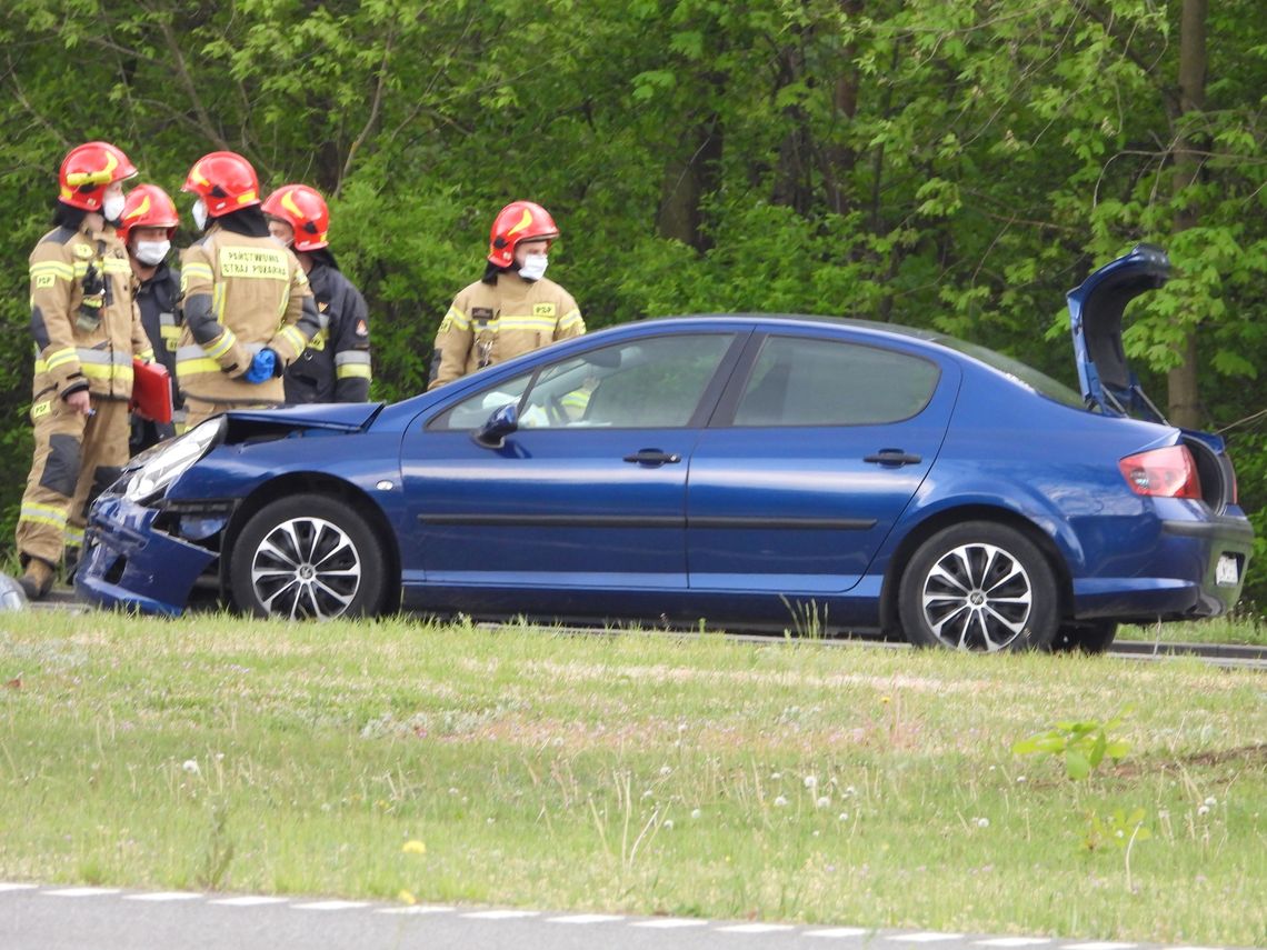 Miał 3 promile alkoholu w organizmie. Spowodował kolizję na al. Kazimierza Wielkiego i uciekł z miejsca zdarzenia Miał 3 promile alkoholu w organizmie. Spowodował kolizję na al. Kazimierza Wielkiego i uciekł z miejsca zdarzenia