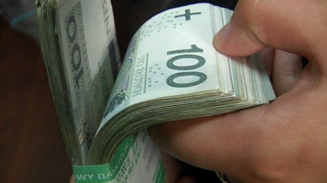 Mieszkaniec powiatu stracił 20 000 zł. Zadzwonił do niego rzekomy pracownik banku Mieszkaniec powiatu stracił 20 000 zł. Zadzwonił do niego rzekomy pracownik banku