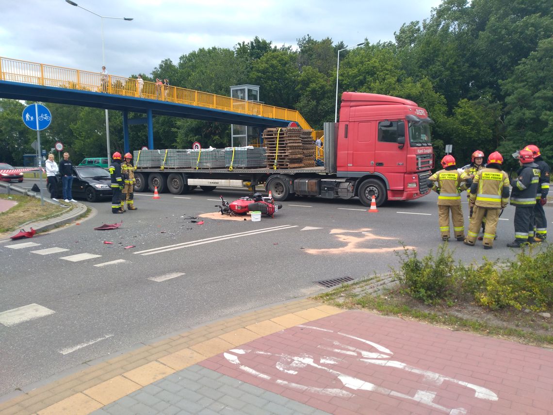 Motocyklista w szpitalu. Zderzenie z autem osobowym na ul.Toruńskiej 