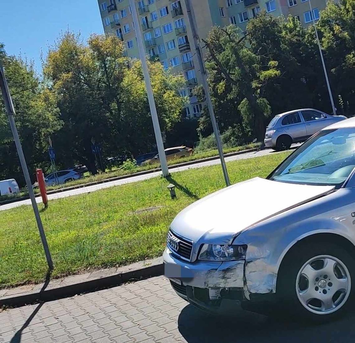 Na skrzyżowaniu ulic Okrzei i Wyszyńskiego zderzyły się dwa pojazdy