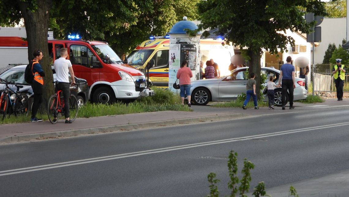 Na ulicy Kaliskiej doszło do potrącenia. 23-latek trafił do szpitala
