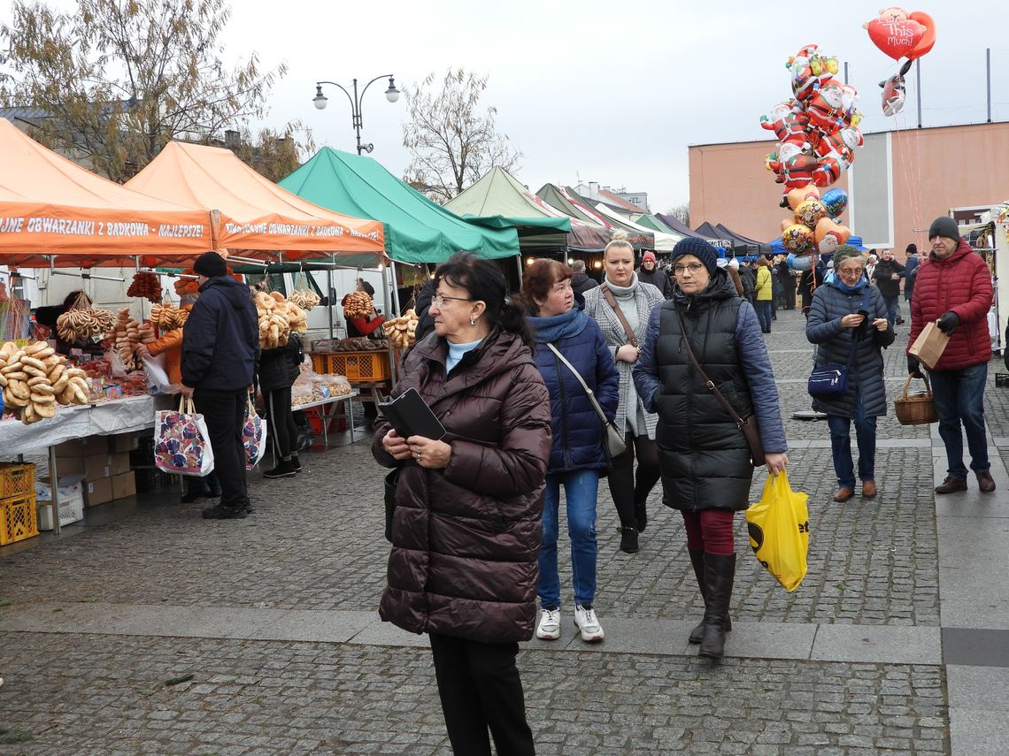 Na Zielonym Rynku trwa Jarmark Bożonarodzeniowy. Co można kupić?