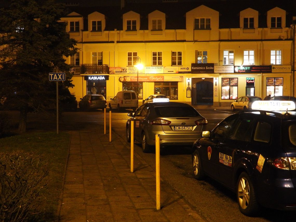 Nie zapłacił za kurs taksówkarzowi. Był pijany, a w kieszeni miał środki odurzające