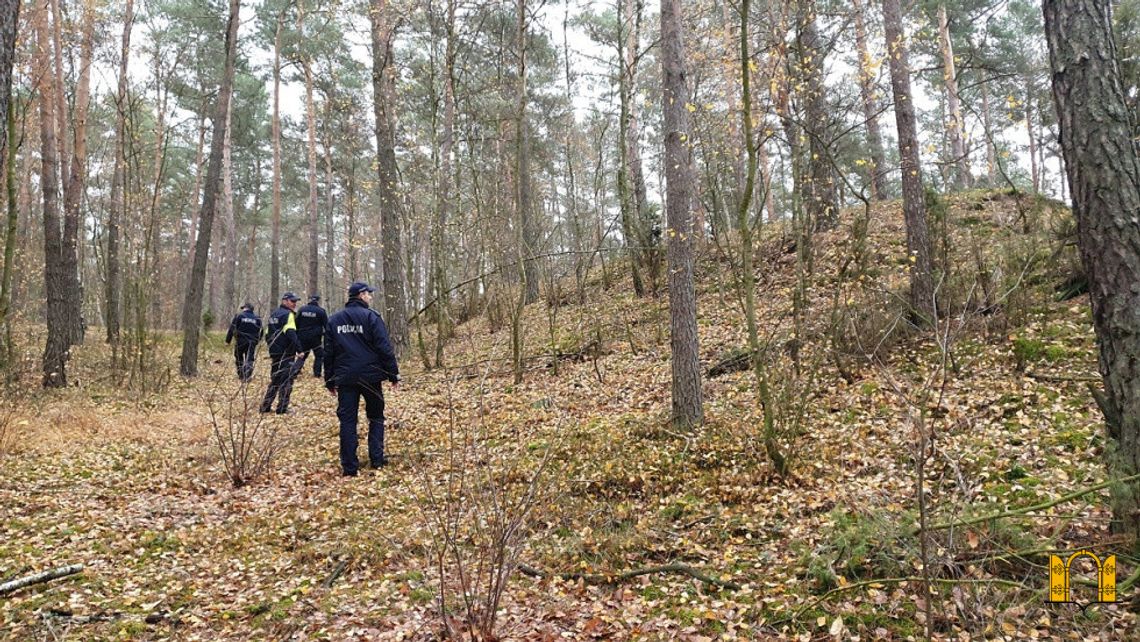 Nie żyje zaginiony 72-latek. Zwłoki mieszkańca Włocławka zlaleziono w lesie