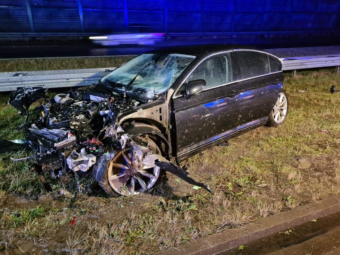 Niebezpiecznie na autostradzie A1. Nie żyje 70-letni mężczyzna