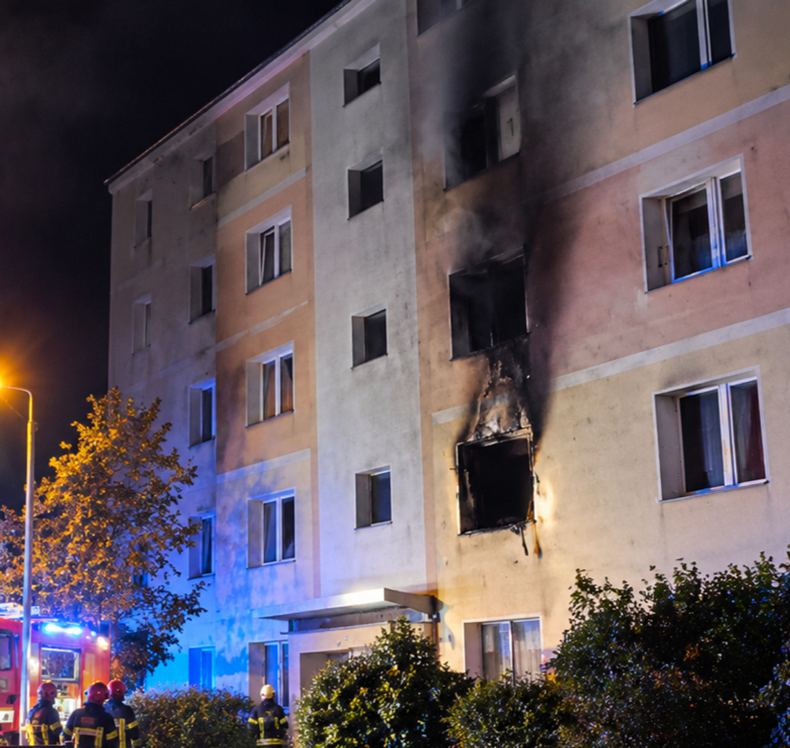 Nocna akcja służb w Lubrańcu. Spłonęło mieszkanie 72-latki Nocna akcja służb w Lubrańcu. Spłonęło mieszkanie 72-latki