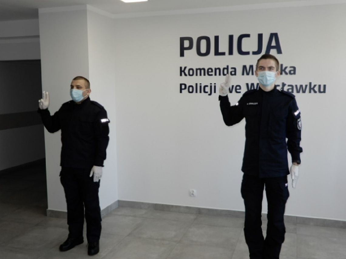 Nowi włocławscy policjanci złożyli ślubowanie Nowi włocławscy policjanci złożyli ślubowanie