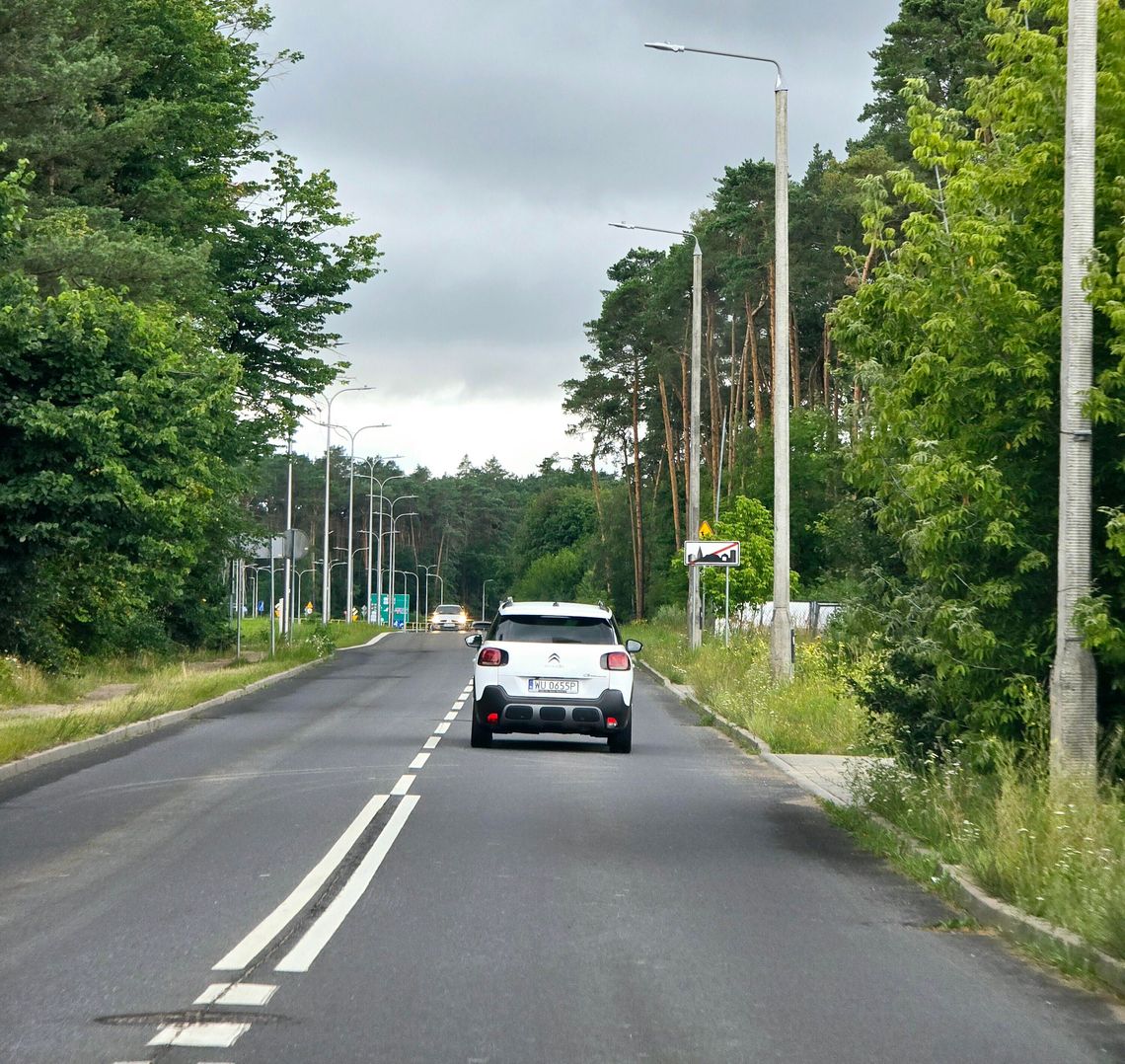 318 000 złotych kosztował będzie nowy odcinek ścieżki pieszo-rowerowej przy ul. Wiejskiej. Ma połączyć...