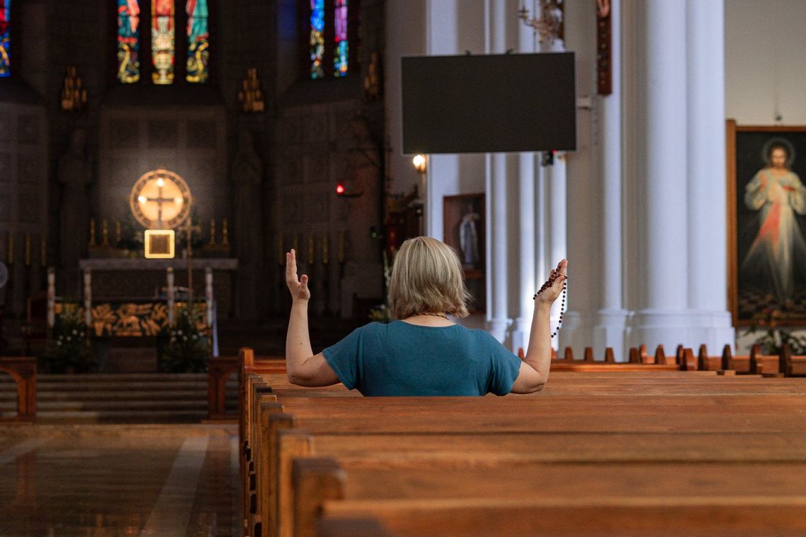 O 600 spadła liczba zawieranych małżeństw w diecezji. Ochrzczono 1000 dzieci mniej. Na religię uczęszcza 91% uczniów. Kościół podaje statystyki