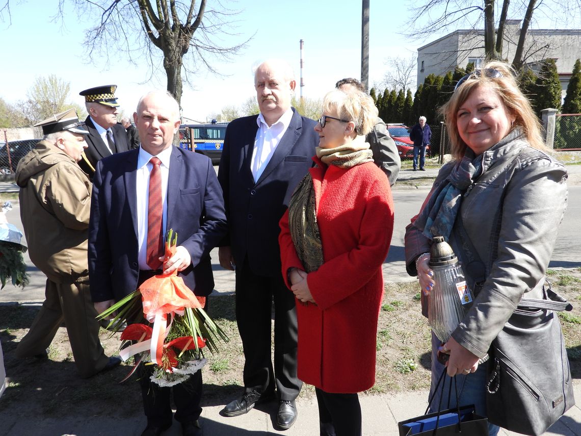Obchody 74. rocznicy forsowania Odry i Nysy Łużyckiej przez żołnierzy 1 i 2 Armii Wojska Polskiego oraz Święto Wojsk Inżynieryjnych