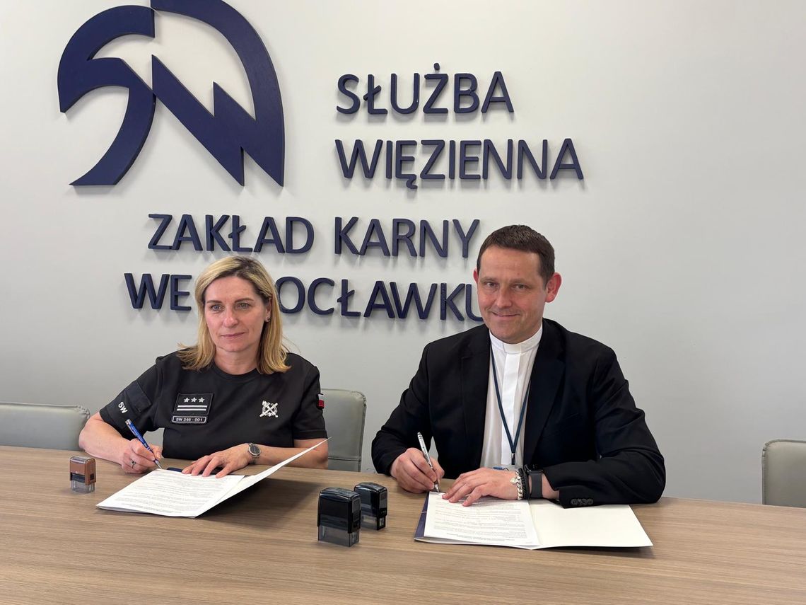 Osadzeni i osoby w kryzysie bezdomności będą sobie pomagać. Caritas i Zakład Karny we Włocławku podpisały porozumienie Osadzeni i osoby w kryzysie bezdomności będą sobie pomagać. Caritas i Zakład Karny we Włocławku podpisały porozumienie