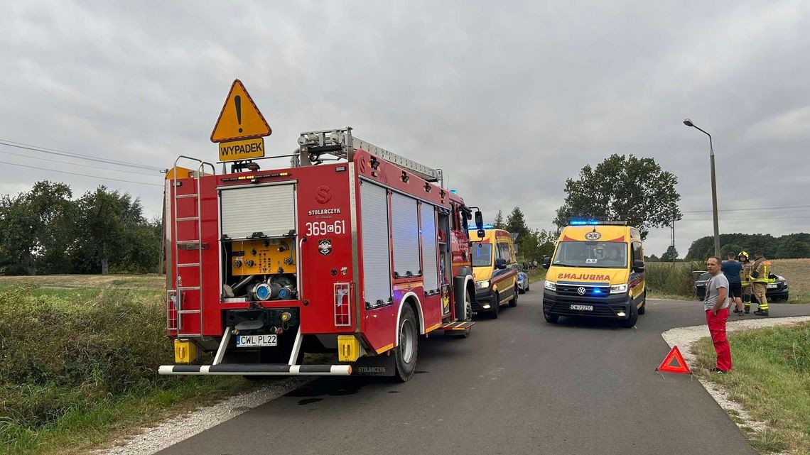 W gminie Choceń zderzyły się dwa pojazdy osobowe. Na miejscu działały służby