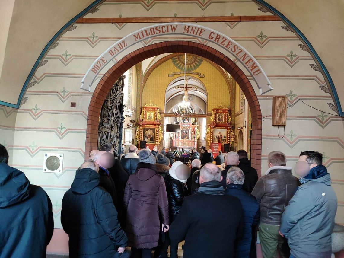 Ostatnie pożegnanie Jana Nowickiego. Na pogrzebie m.in Daniel Olbrychski, Andrzej Grabowski, Tomasz Karolak