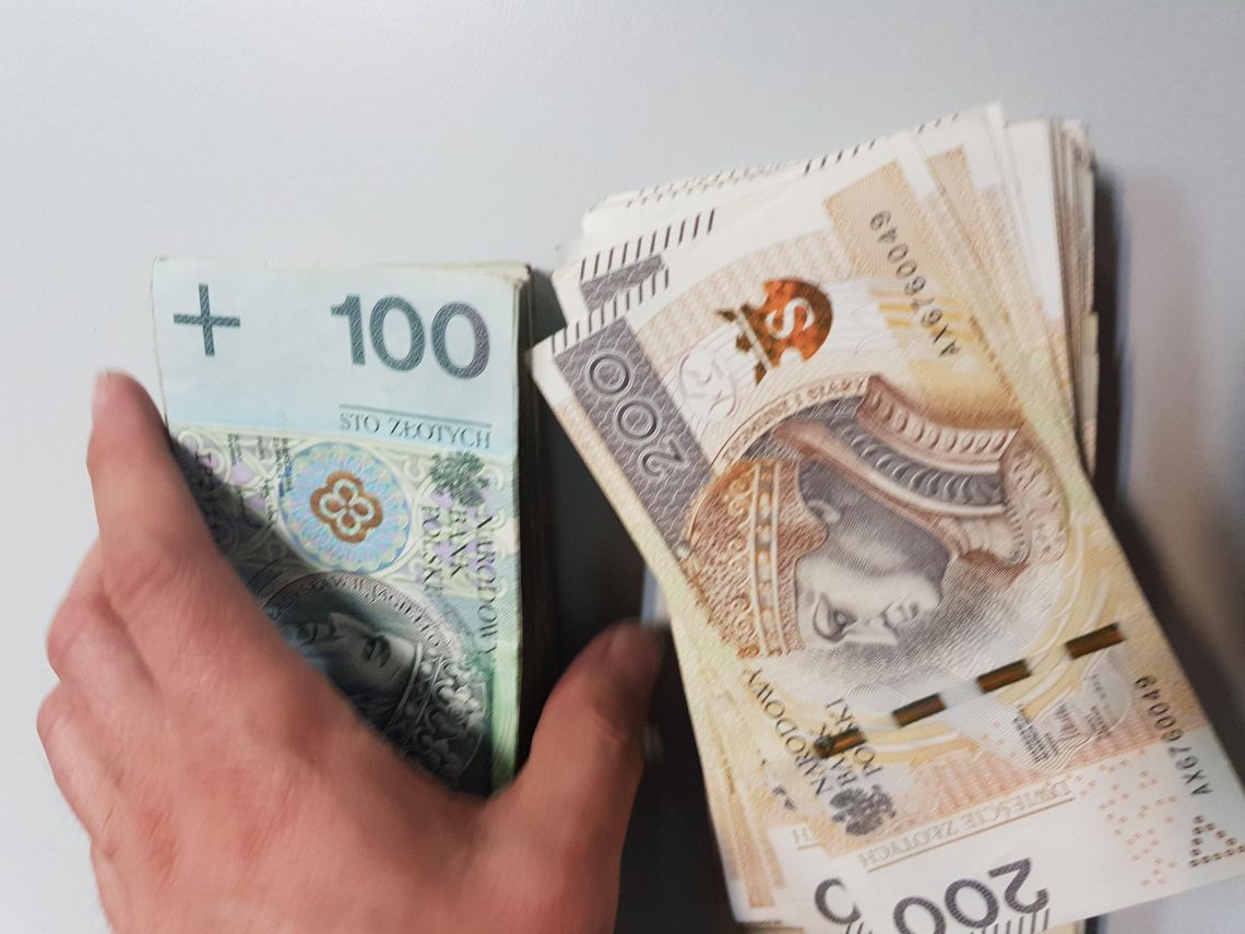 Oszustwo "na wnuczka". Czynów miał dopuścić się 71-latek