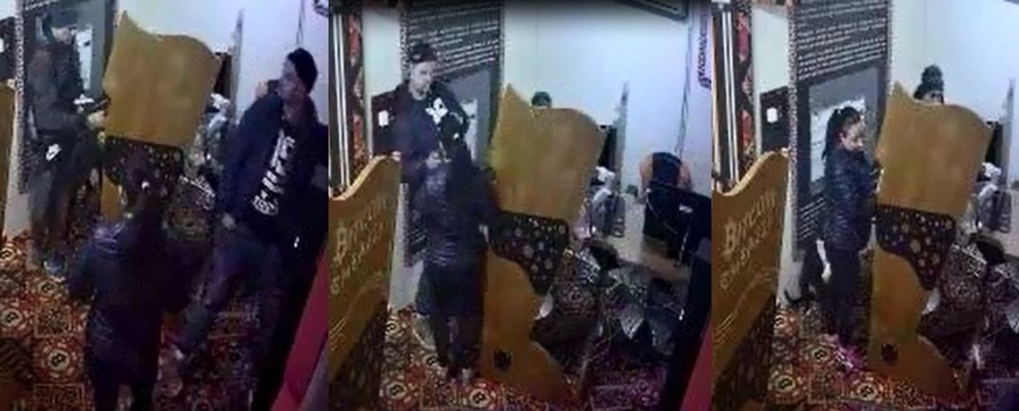 Policja prosi o pomoc w identyfikacji włamywaczy do bankomatu przy ul. Ostrowskiej Policja prosi o pomoc w identyfikacji włamywaczy do bankomatu przy ul. Ostrowskiej