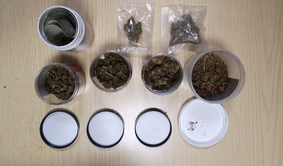 Policjanci w mieszkaniu 34-latka zabezpieczyli ponad 50 g marihuany