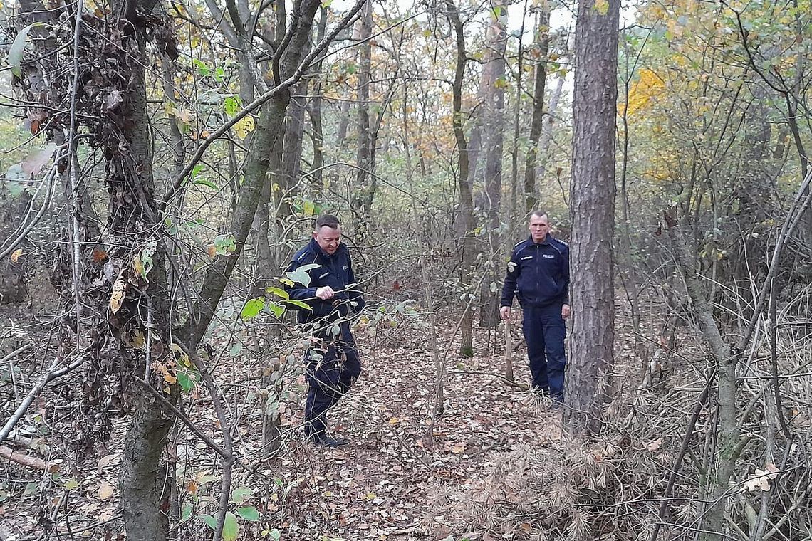 Policjanci z Lipna odnaleźli zaginioną włocławiankę w bobrownickim lesie