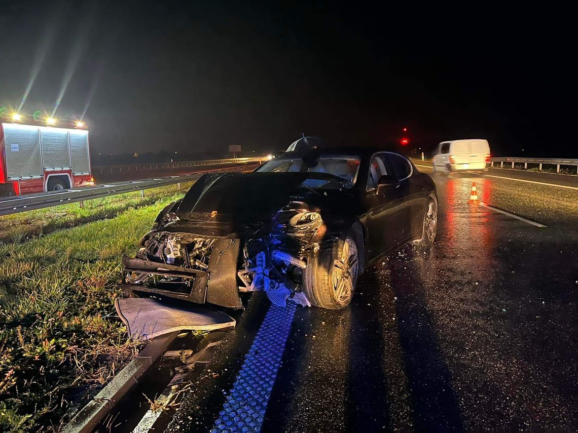 Porsche rozbite na autostradzie A1
