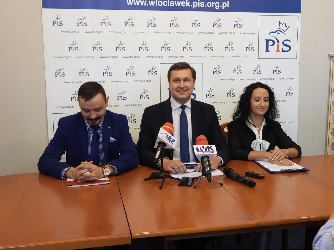 Poseł Zbonikowski wystartuje z KW Patrioci i Samorządowcy. Jego zdaniem działacze okręgowi PiS "kompromitują się podejmując nieprawne działania" 
