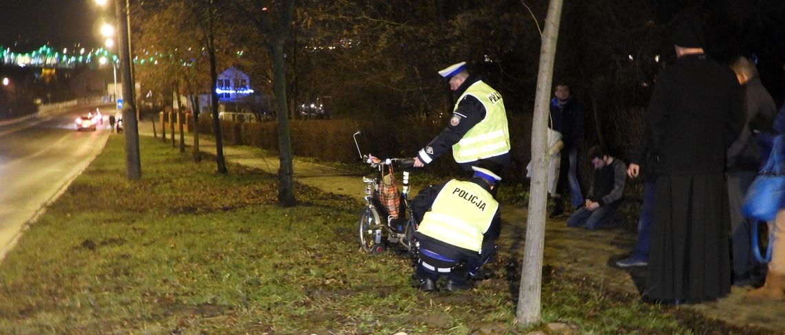 Potrącenie czy samoistny upadek rowerzysty na ul. Lipnowskiej? Policja poszukuje świadków