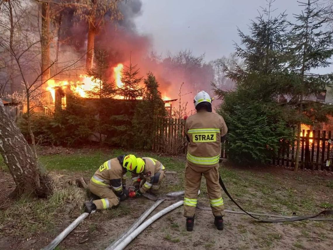 Pożar altany pod Włocławkiem. Straty wyceniono na 100 000 zł