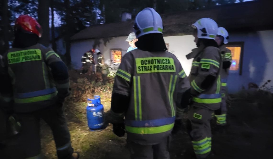 Pożar butli z gazem w Telążnej Leśnej. Interweniowali strażacy