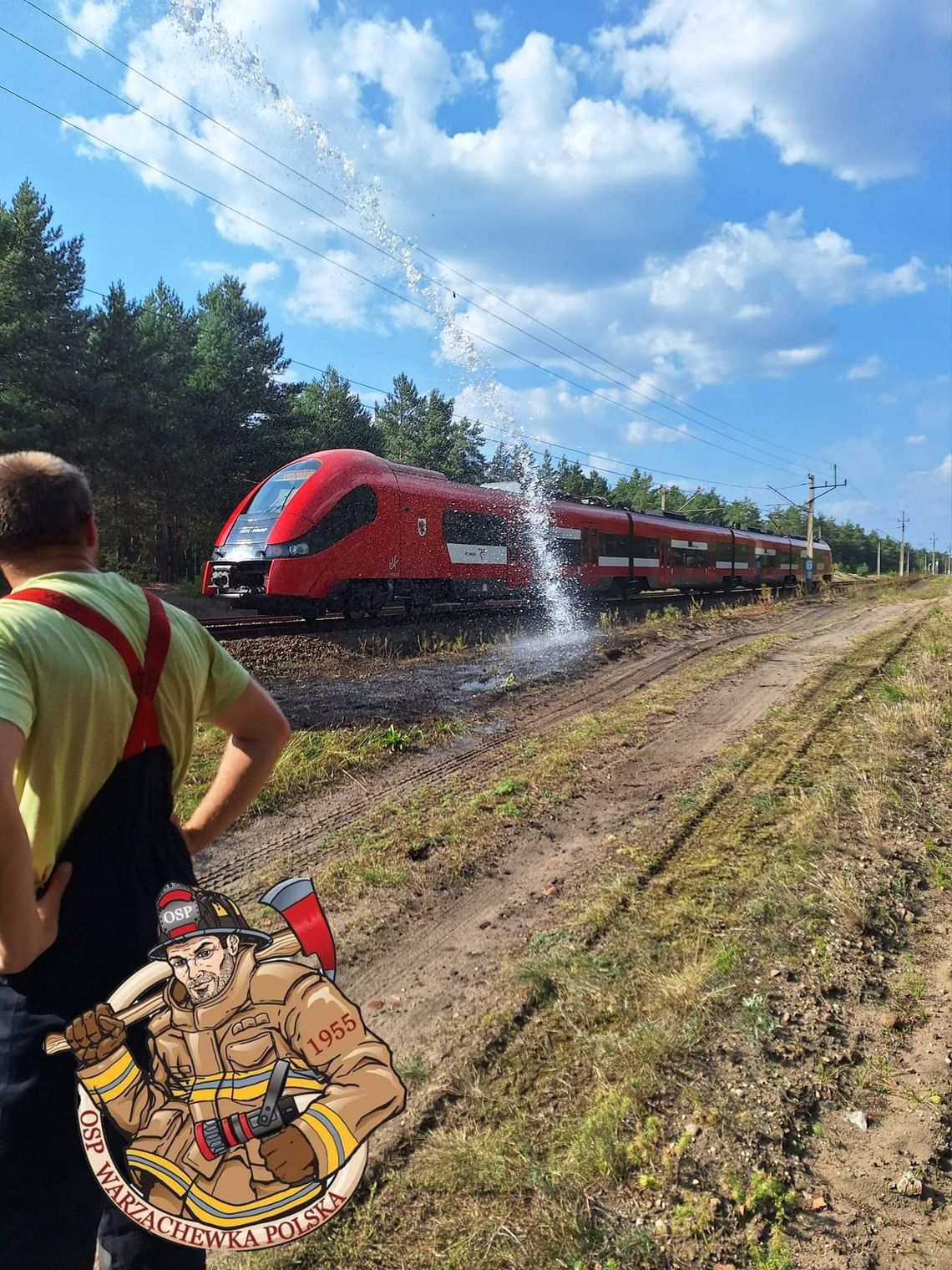 Pożar nasypu kolejowego w Pińczacie